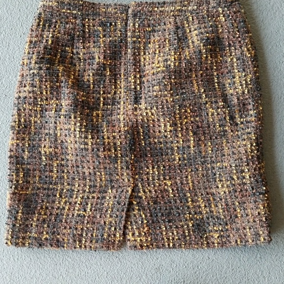 Amanda + Chelsea pencil skirt - Picture 2 of 3